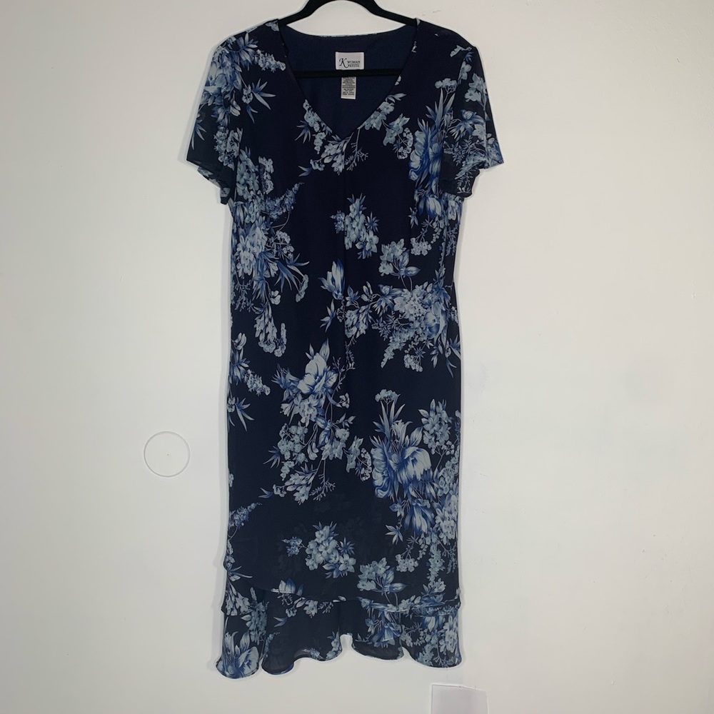 K woman petite navy floral dress Sz 16 WP